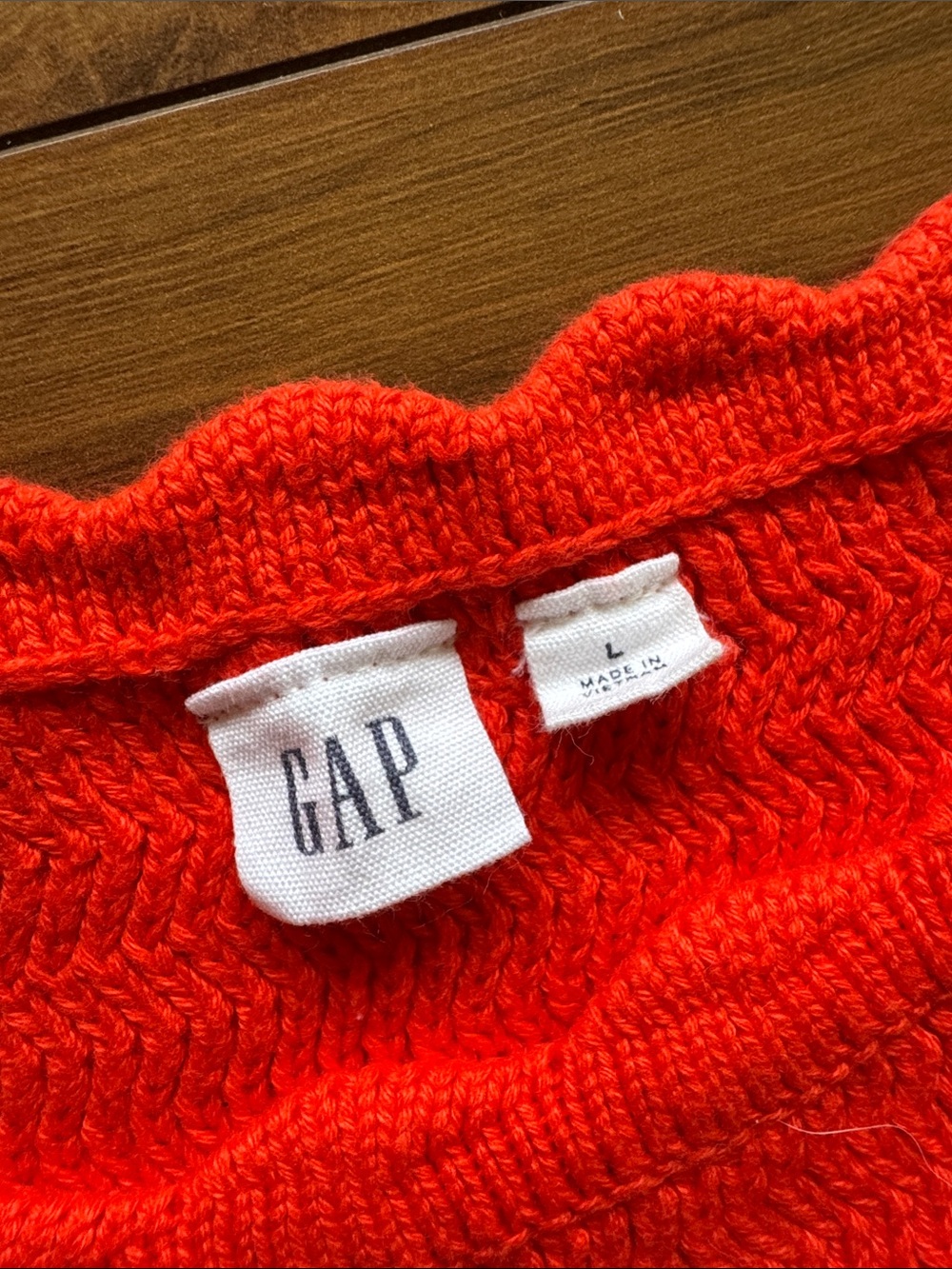 GAP Red Sweater Tank L - Picture 2 of 4